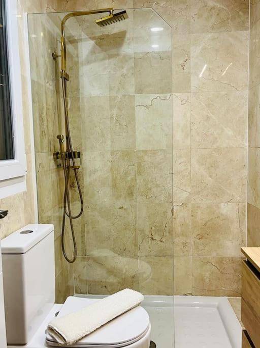 New Luxurious Studio With Patio/Center Apartment Malaga Luaran gambar